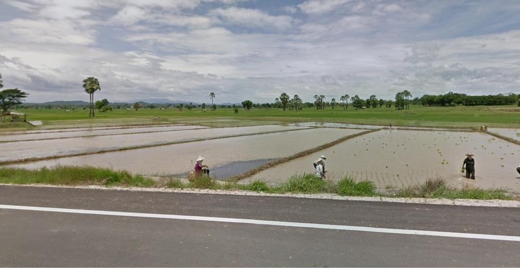 ขายที่ดินเปล่า 3 ไร่ รูป 4 เหลี่ยมผินผ้าสวย ติดพหลโยธิน(๑) ฝั่งขาขึ้นก่อนเข้าลำปาง-ไปเชียงใหม่-เชียงราย หน้ากว้าง 130 ม.