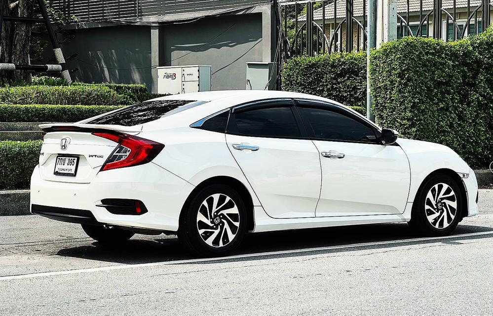 HONDA CIVIC FC 1.8 EL ตัวท็อป ปี 2018 รถมือเดียวออกห้าง เช็กศูนย์ครบ มีบุ๊กเซอร์วิส รูปย่อยที่ 2