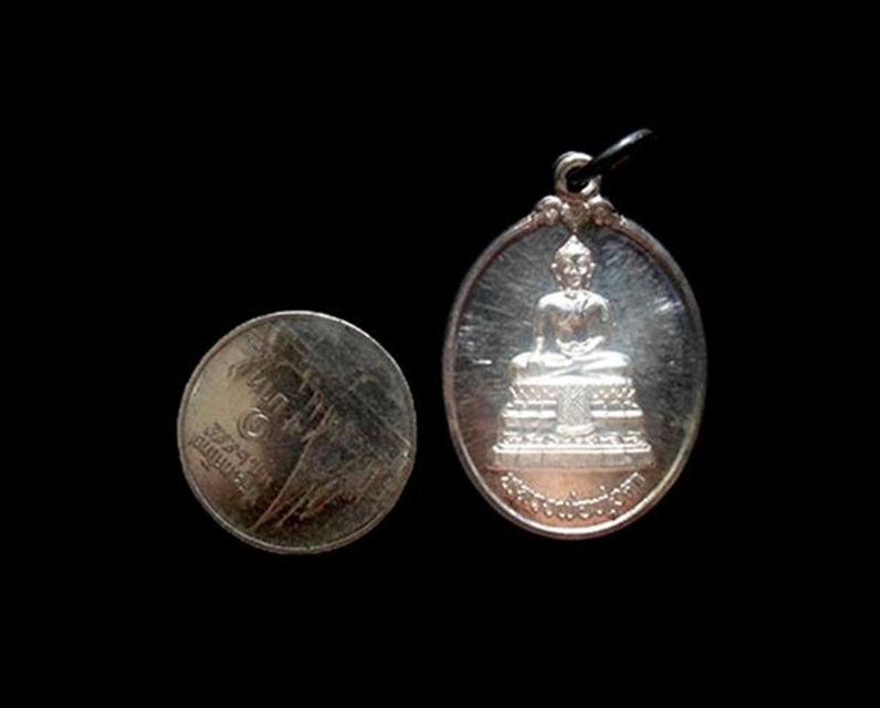 เหรียญเนื้อเงินหลวงพ่อทุ่งคา วัดบูรพาราม ปัตตานี ปี2537 4