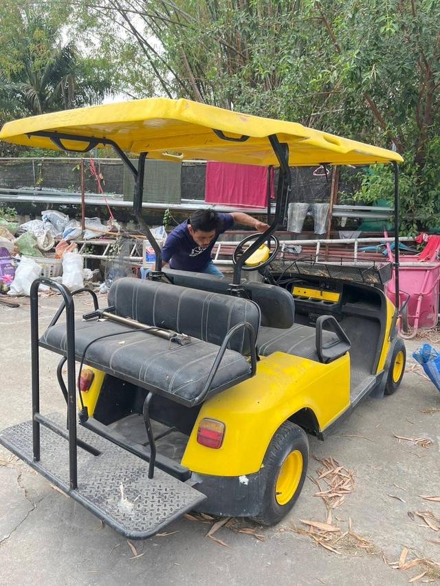 รถกอล์ฟไฟฟ้าสีเหลือง EZGO 4 ที่นั่ง 2