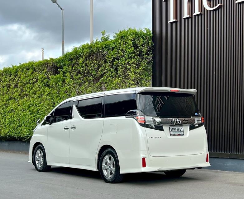 Toyota Vellfire 2.5 V ปี 15 รับประกันไม่มีชนหนัก พลิกคว่ำ จมน้ำ