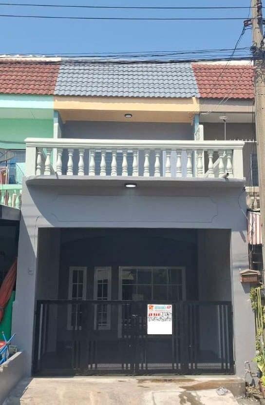 ขาย :ทาวน์เฮาส์ 2 ชั้น,เนื้อที่ 17 ตรว.(เมน)  หมู่บ้านศรีประจักษ์ 1 ถนนรามคำแหง 156 
