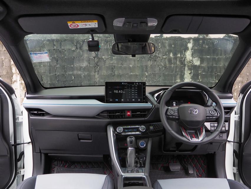 TOYOTA YARIS CROSS 1.5 HEV PREMIUM LUXURY  ปี 2025 11
