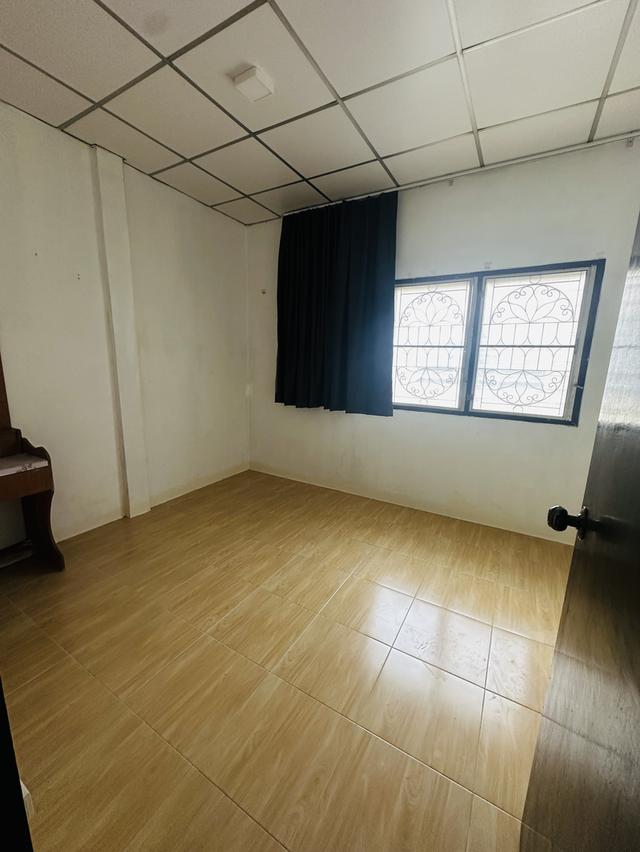 ให้เช่าทาวเฮาส์ 2 ชั้น ย่านวัชรพล 8