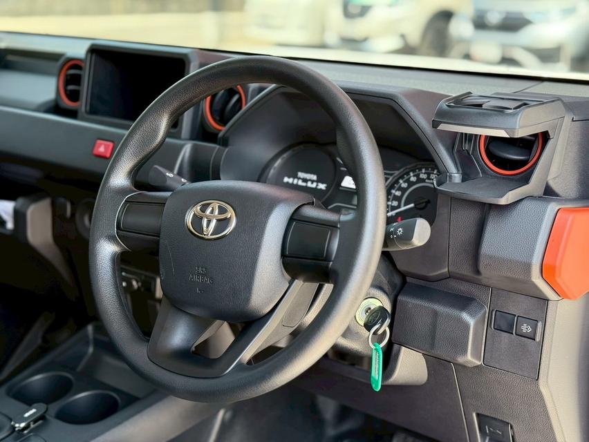 ปี 2024 TOYOTA HILUX CHAMP, 2.4 SWBATTRACTIVE PACKAGE โฉม STANDARD CAB รูปที่ 11