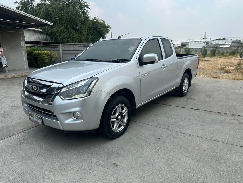 17IsuzuDMax1900SPACECABsPickupMt.