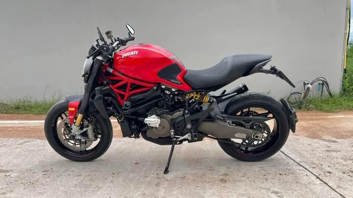 Ducati Monster 821 มือสอง