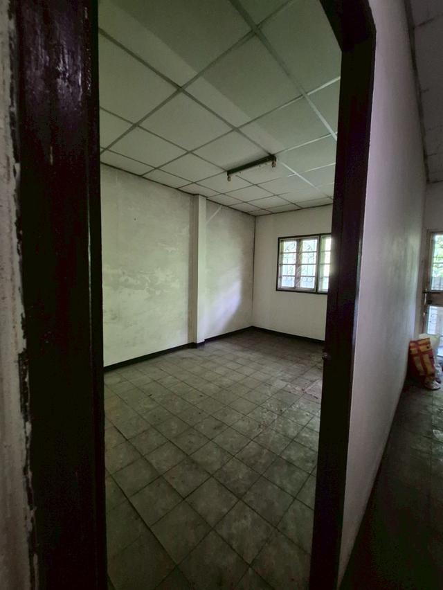 ขายทาวน์เฮ้าส์ 2 ชั้นมือสอง ทำเลดี หมู่บ้านจรัญวิลล่า 3 จรัญสนิทวงศ์ 37 ใกล้ รถไฟฟ้า MRT บางขุนนนท์ 15