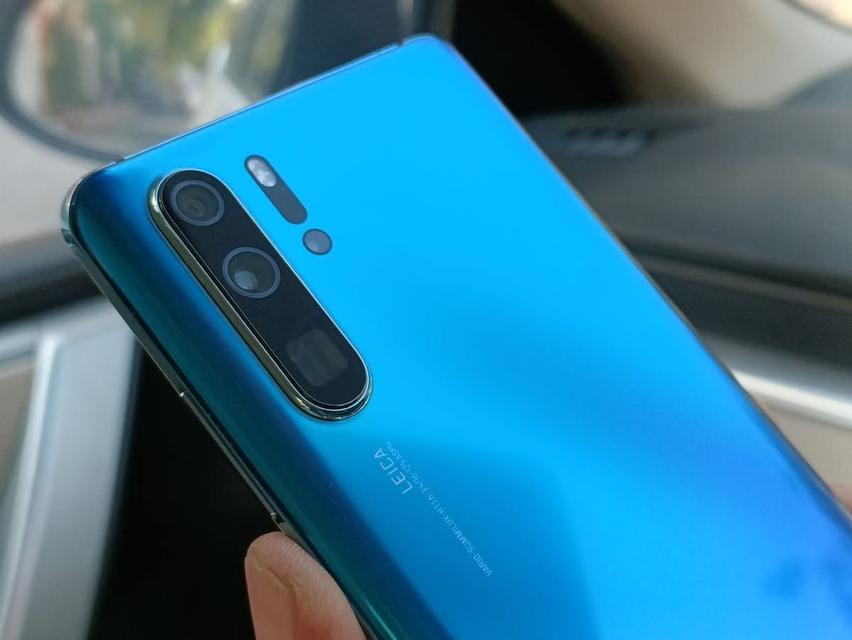 ขายโทรศัพท์รุ่น Huawei P30 5