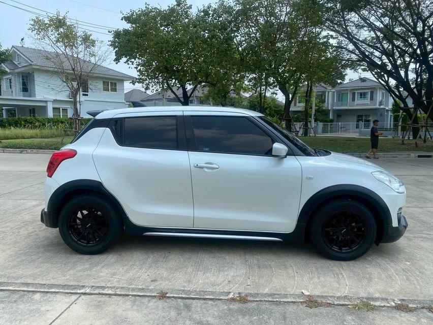 รถยนต์ Suzuki Swift ปี 2020 รูปที่ 2