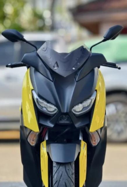 Yamaha xmax สีเหลืองดำ 2