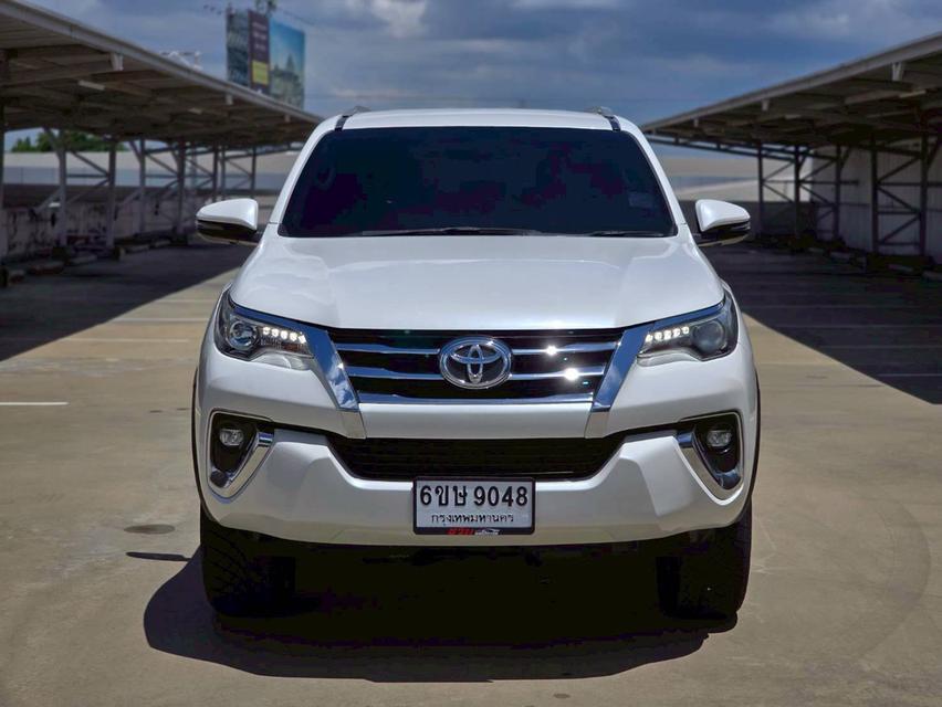 Toyota Fortuner 2.4V 2wd ปี 2019   3