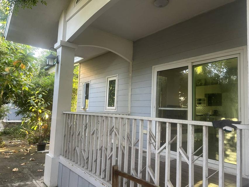 ที่ดิน 600 ตรว. พร้อมบ้าน 2 หลัง 6