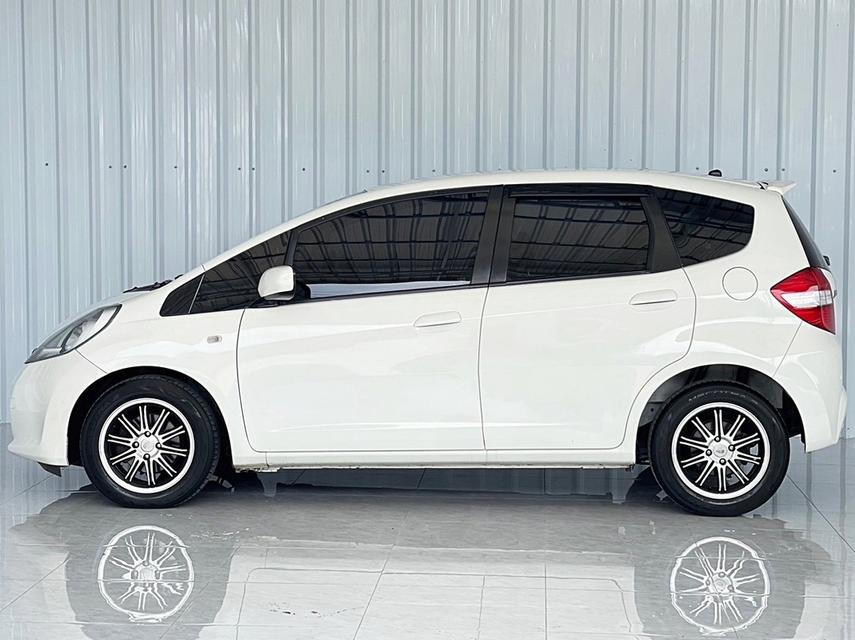 Honda Jazz 1.5SV I-Vtec GE เบนซิน เกียร์ออโต้  ปี2012 7