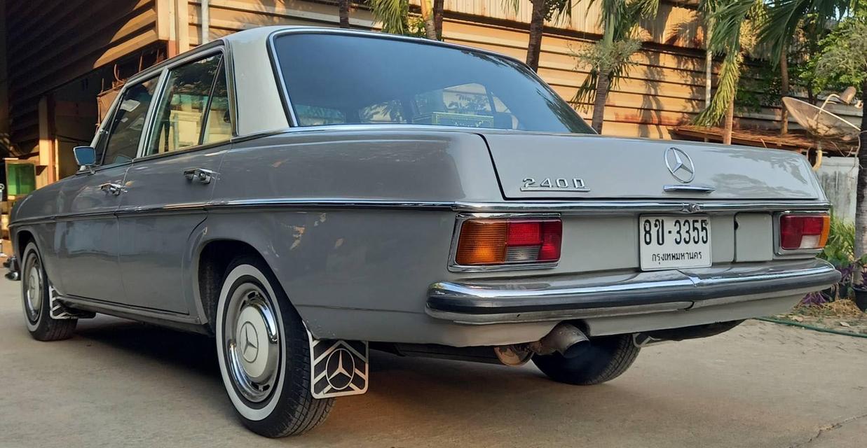 ขายรถ Benz-/8 -w114 รุ่นหน้าเล็ก กระจกหูช้าง พวงมาลัยงา 10