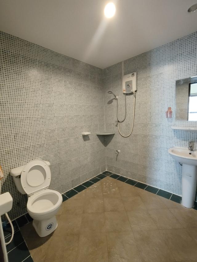 บ้านทาวน์เฮ้าส์ 21 ตารางวา 3 ห้องนอน 4 ห้องน้ำ ซอยสถานทูตลาว 10