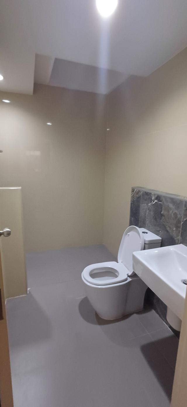 ขายทาวน์โฮม 3 ชั้น ในโครงการหมู่บ้านอินฟินิตี้ บางบัวทอง นนทบุรี 9