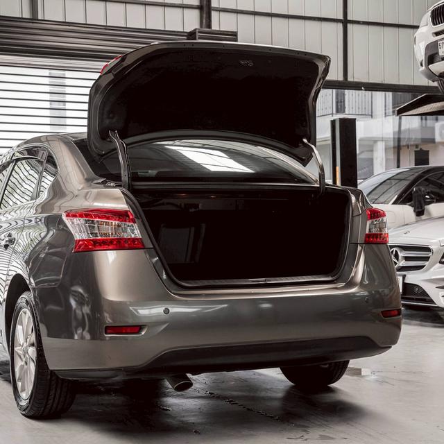 รหัสรถ 67GG2528 NISSAN SYLPHY 1.8V ปี 2013 AUTO 7