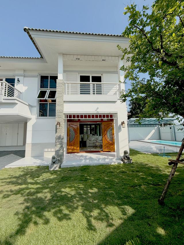 ขายบ้านหรู เสนาเเกรนด์โฮม รังสิต - ติวานนท์ (หลักหก) มีสระน้ำ 3