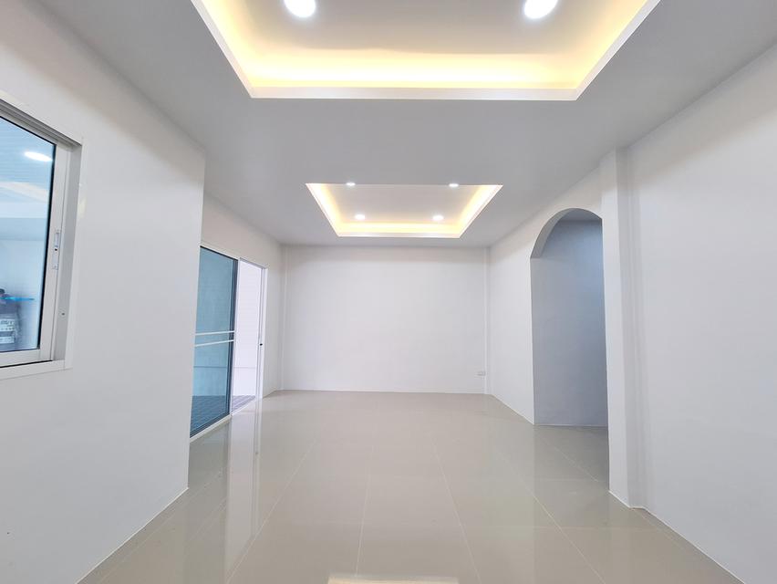 หมู่บ้านอยู่เจริญ 4 ลำลูกกาคลอง4 ถนนไสวประชาราษฎร์ ต.ลาดสวาย อ.ลำลูกกา จ.ปทุมธานี 9