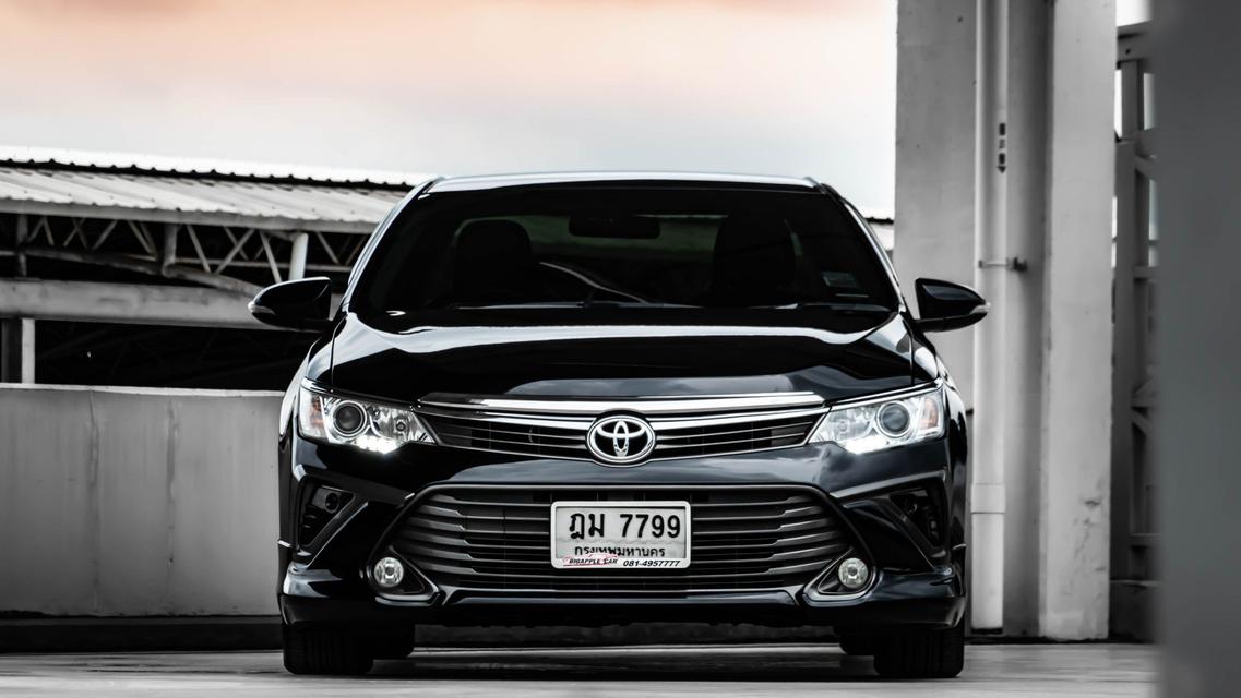 Toyota Camry 2.0 G Extimo ปี 2016 สีดำ 2