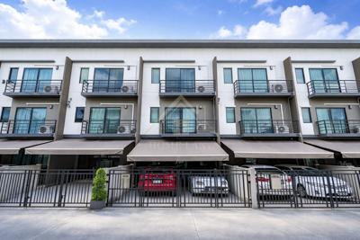 ให้เช่าทาวน์โฮม บ้านกลางเมือง ศรีนครินทร์ - อ่อนนุช 1