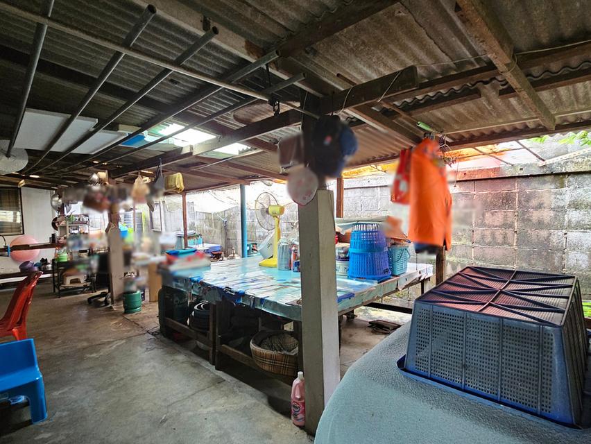 🏡 ขายด่วน❗️ที่ดินแปลงมุมติดถนนซอย พร้อมบ้านครึ่งปูนครึ่งไม้ และห้องเช่า 8 ห้อง ซอยรามอินทรา 47 18