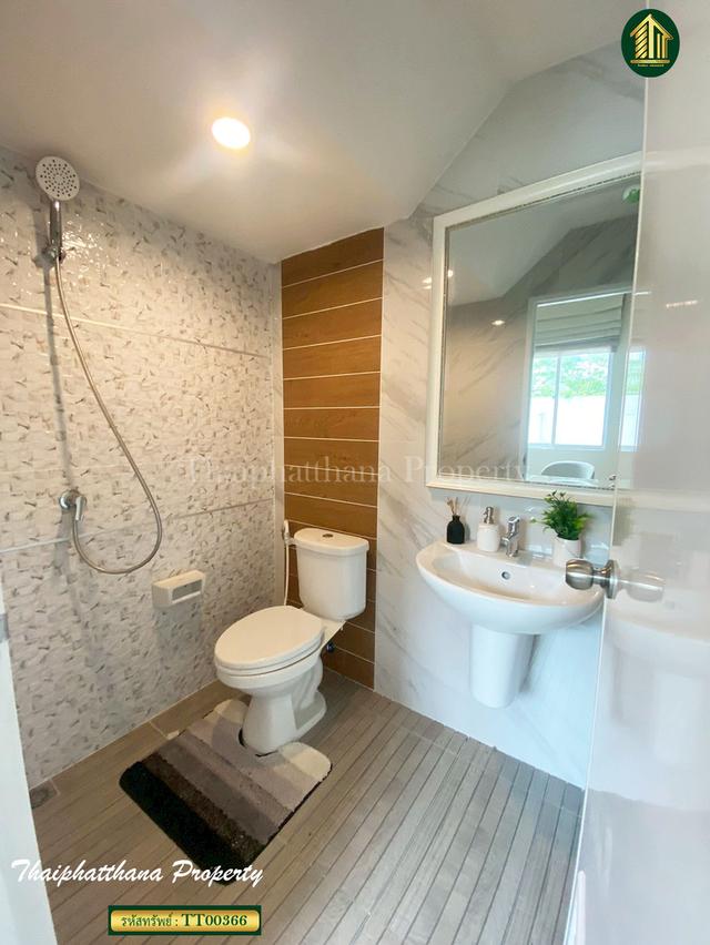 ไลโอ บลิสซ์ ลาดกระบัง-ฉลองกรุง 12