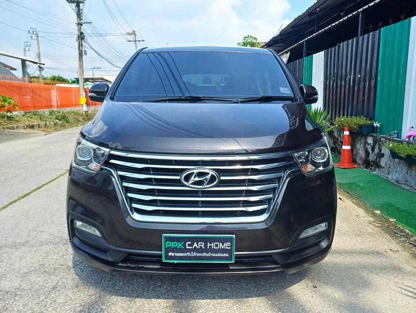 ปี2019 HYUNDAI H1 ELLITE TOP มือเดียวออกห้าง