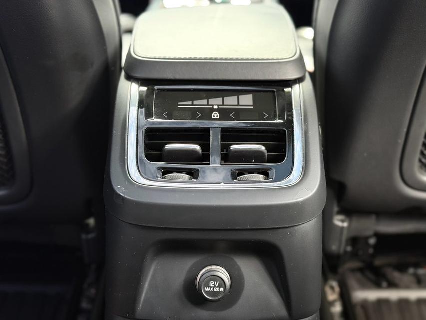 VOLVO XC90 T8 AWD ปี 2019 รูปที่ 18