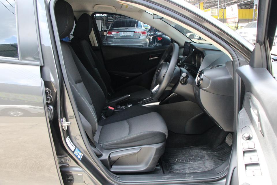 Mazda 2 1.3 HIGH AUTO ปีจดทะเบียน 2019  17