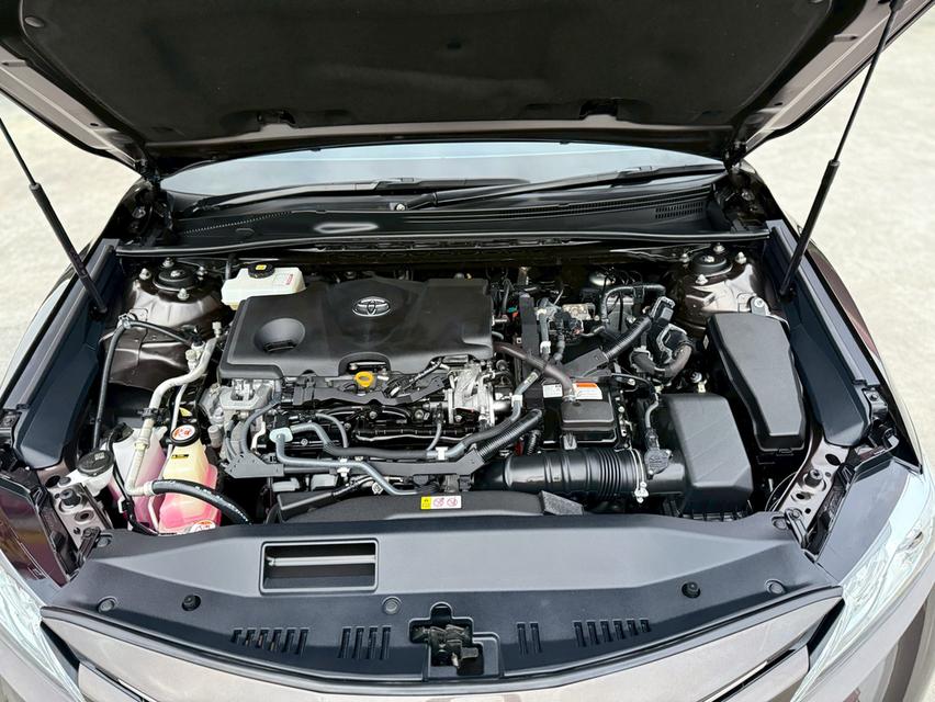 TOYOTA CAMRY 2.5 HV 2019   17