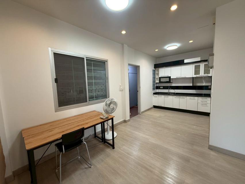 ขายทาวน์เฮาส์ หลังริม พื้นที่ 36 ตร.วา 9