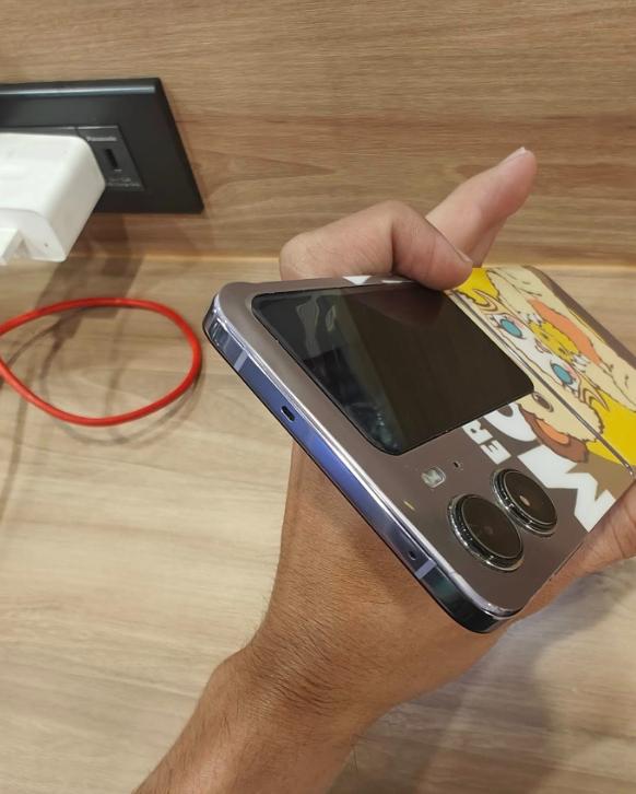 Oppo Find N2 Flip มือสอง มีตำหนิเล็กน้อย 5