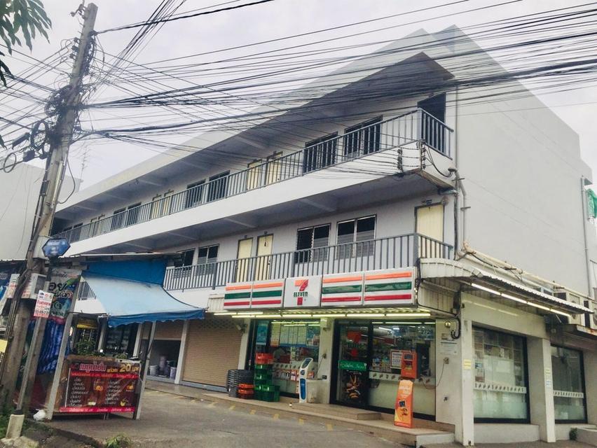 พื้นที่ร้านค้า ร้านอาหาร ห้องพัก ภายในอาคารอุดมโชค ซอยนวมินทร์ 74 แยก 1 เขตบึงกุ่ม 3