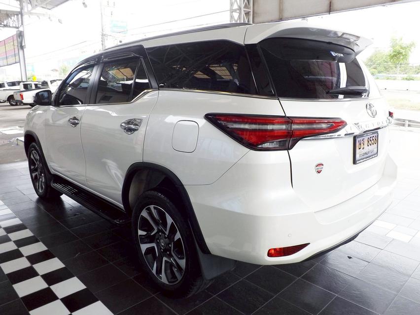 รหัสรถ KCY8558 TOYOTA FORTUNER 2.4V AUTO 4WD ปี 2021 8