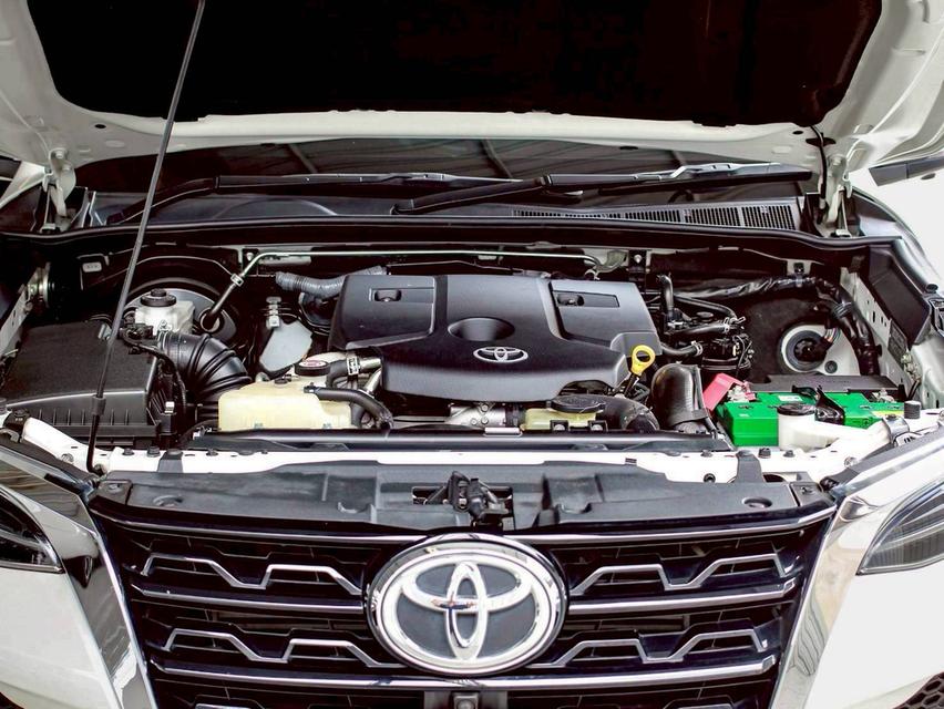 TOYOTA FORTUNER, 2.4 V 4WD รูปที่ 14