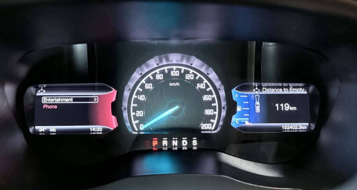 Ford Everest 3.2 Titanium Plus 4WD ปี 2016 รถมือเดียวป้ายแดง รูปที่ 12