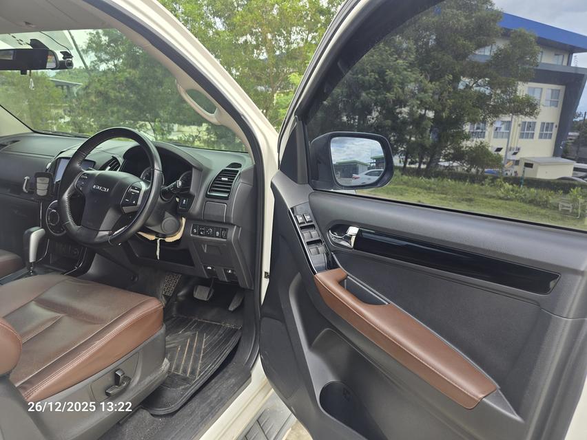 Izusu D-Max 4 ประตู Z-Prestige 3.0 ปี2019 17
