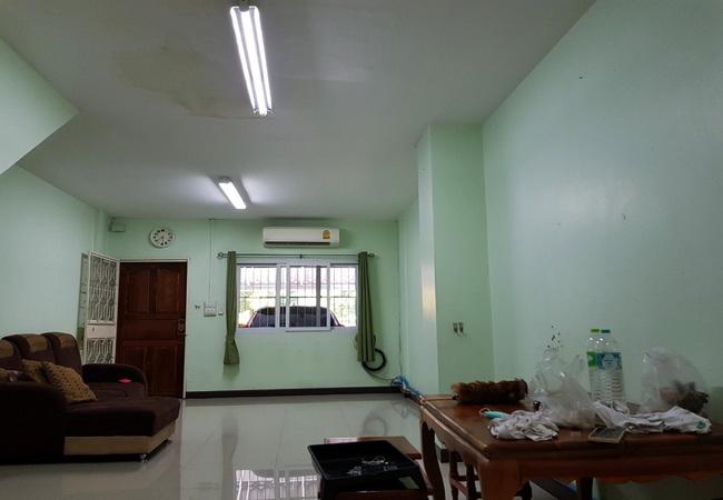 ขายทาวน์เฮ้าส์ หมู่บ้านกัญจน์เพชร 3 ซอยนวมินทร์ 74 เขตคันนายาว กรุงเทพมหานคร 4