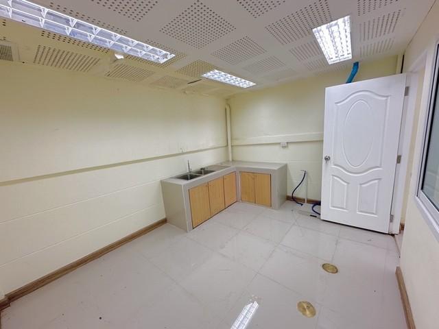 ขายอาคารพาณิชย์ 4.5 ชั้น โครงการไพลิน วงเวียนราชพฤกษ์ รีโนเวทใหม่ ทำเลศักยภาพ แหล่งแลนด์มาร์กของถนนราชพฤกษ์ ใกล้เซ็นทรัล 5