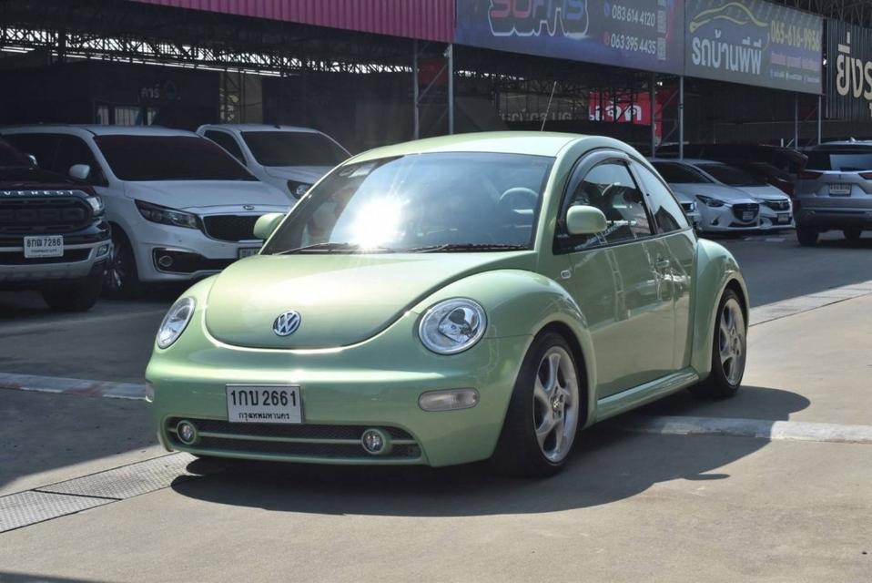 VOLKSWAGEN  BEETLE Year 2002 2