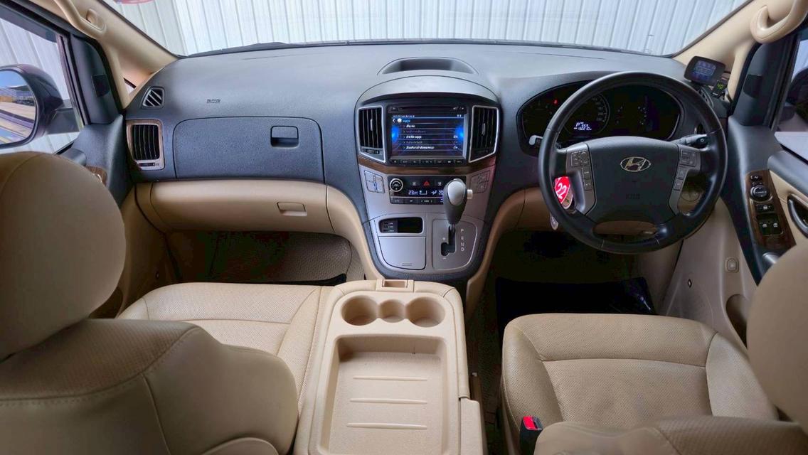 ขาย Hyundai H1 2.5Deluxe ปี19 9