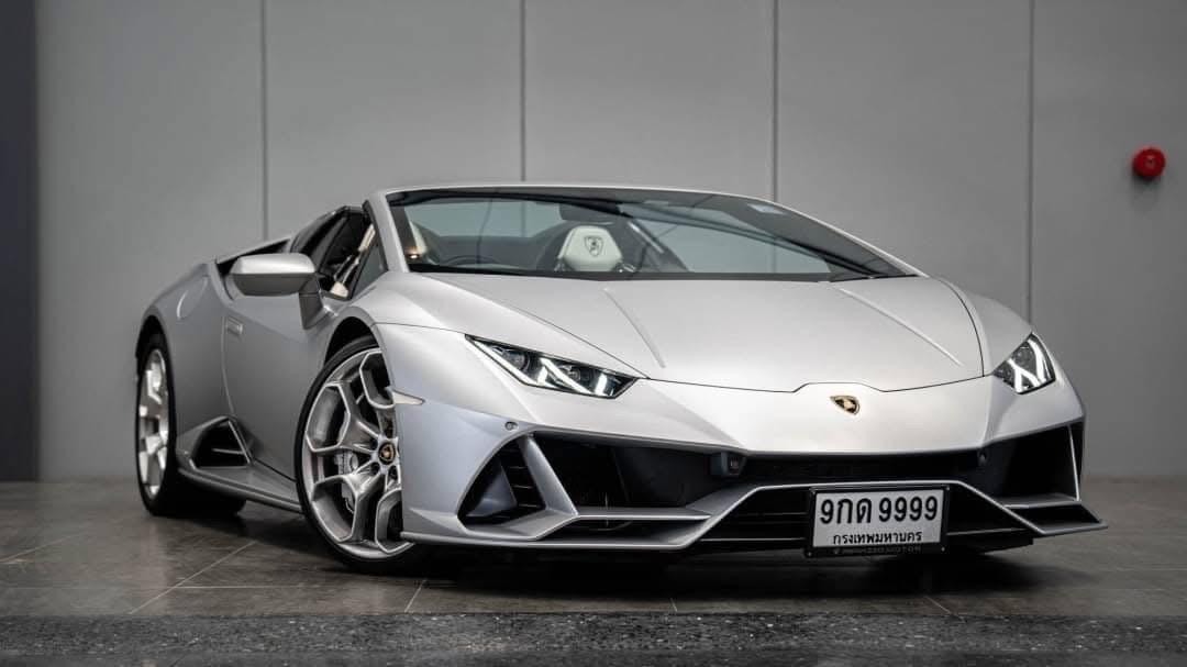 Lamborghini Huracan Evo Spyder AWD สีบลอนด์ 2