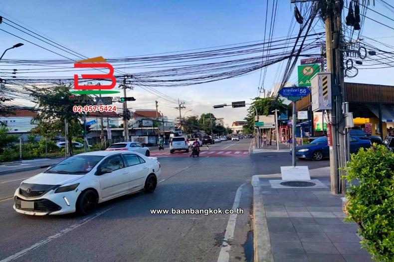 ที่ดินพร้อมสิ่งปลูกสร้าง เนื้อที่ 400 ตร.ว. ซอยนวลจันทร์ 56 ใกล้วัดนวลจันทร์ ถนนนวมินทร์ แขวงคลองกุ่ม เขตบึงกุ่ม 15