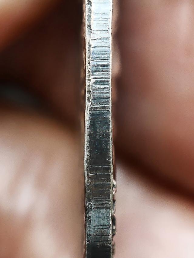 เหรียญหลวงพ่อแดง รุ่นแรก เนื้อเงิน วัดเขาบันได้อิฐ ปี 2503...เก่าๆ 14