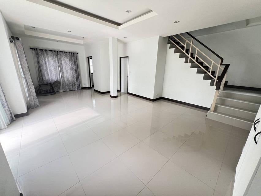 ให้เช่า บ้านเดี่ยว 2 ชั้น 50 ตร.วา รีโนเวทใหม่ ติดถนนสุขุมวิท เพียง 50 ม. ( ให้เลี้ยงสัตว์ได้ ) บ้านฉาง ระยอง 6