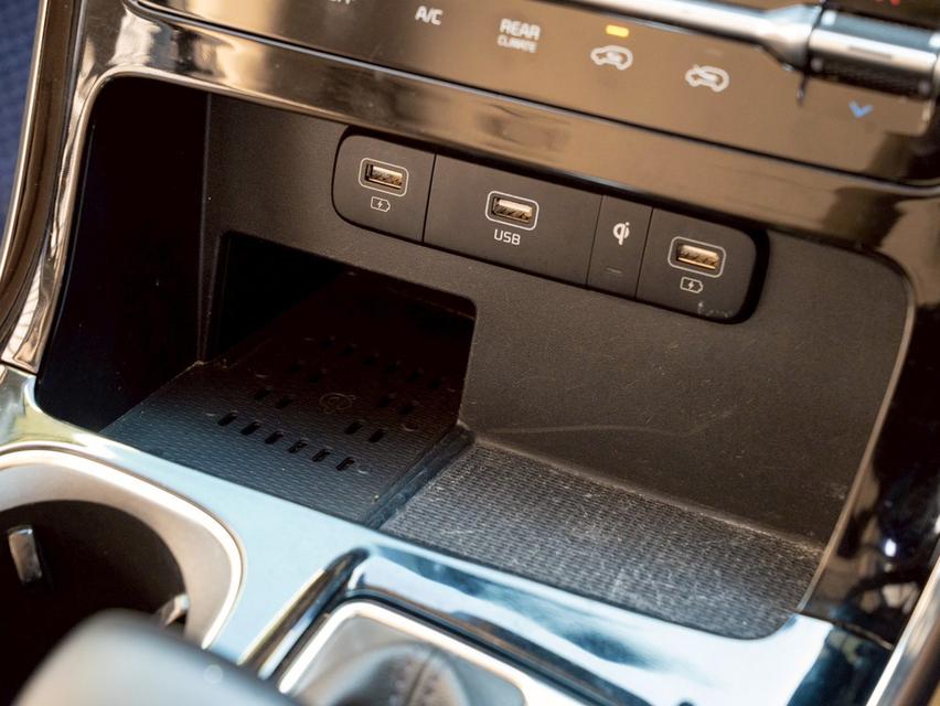 รหัสรถ 12AT80 KIA GRAND CARNIVAL 2.2 EX ( MNC )| ปี : 2022 10