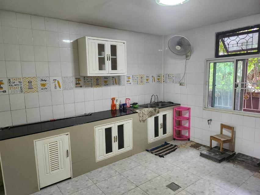 บ้านทาวเฮาท์ 2 ชั้น 8