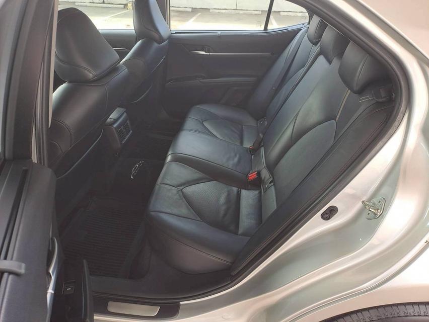 Toyota Camry 2.0 g ปี 2019 รถสภาพสวยมือเดียวจากป้ายแดง 12